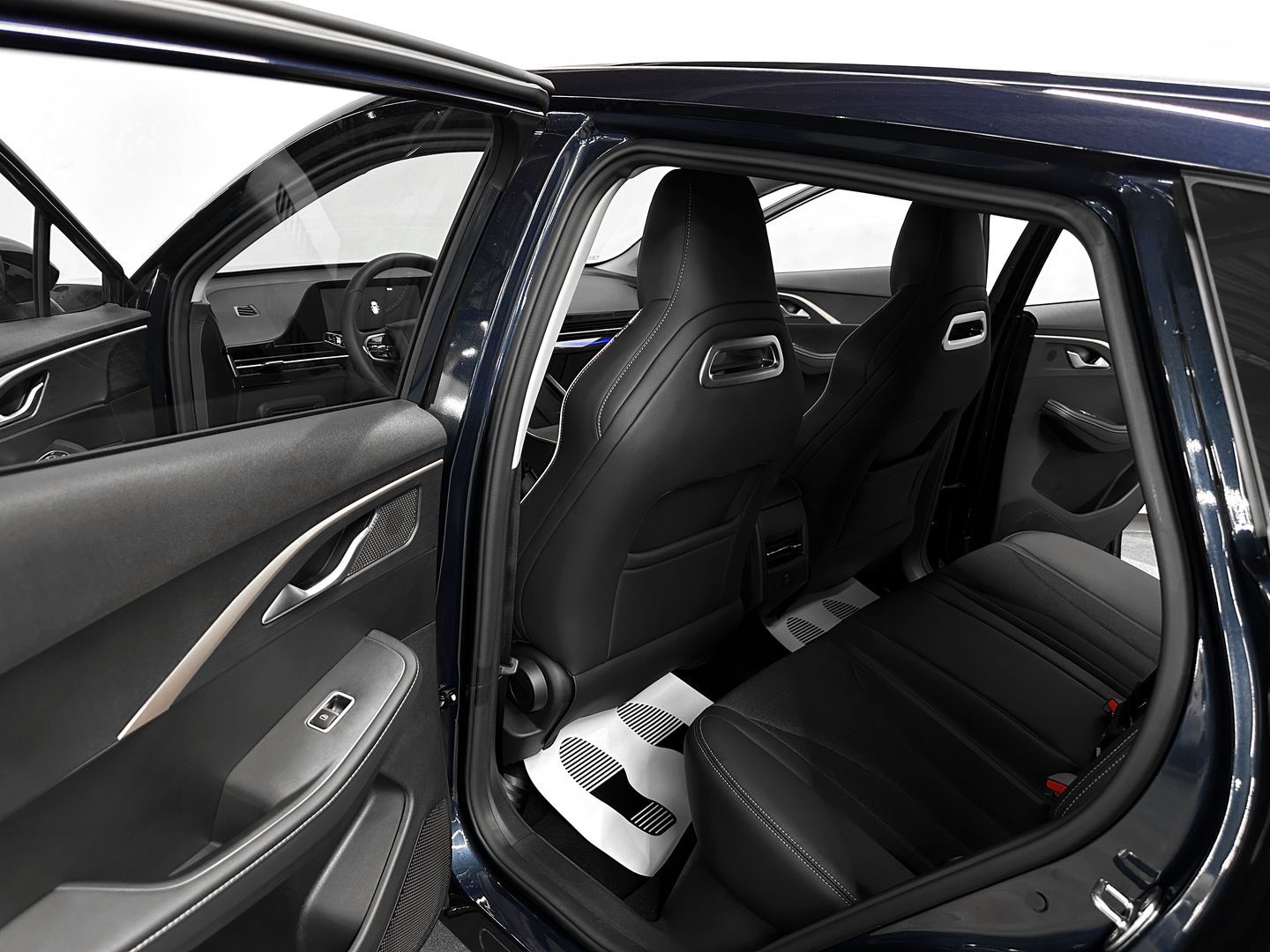 Omoda C5, I 1.5 CVT (147 л.с.)