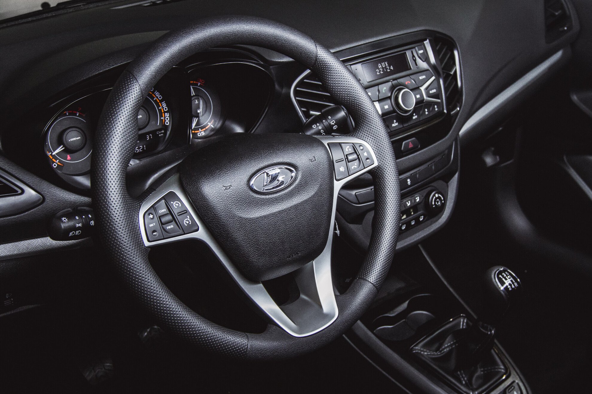 LADA (ВАЗ) Vesta, I SW Cross 1.6 MT (106 л.с.)