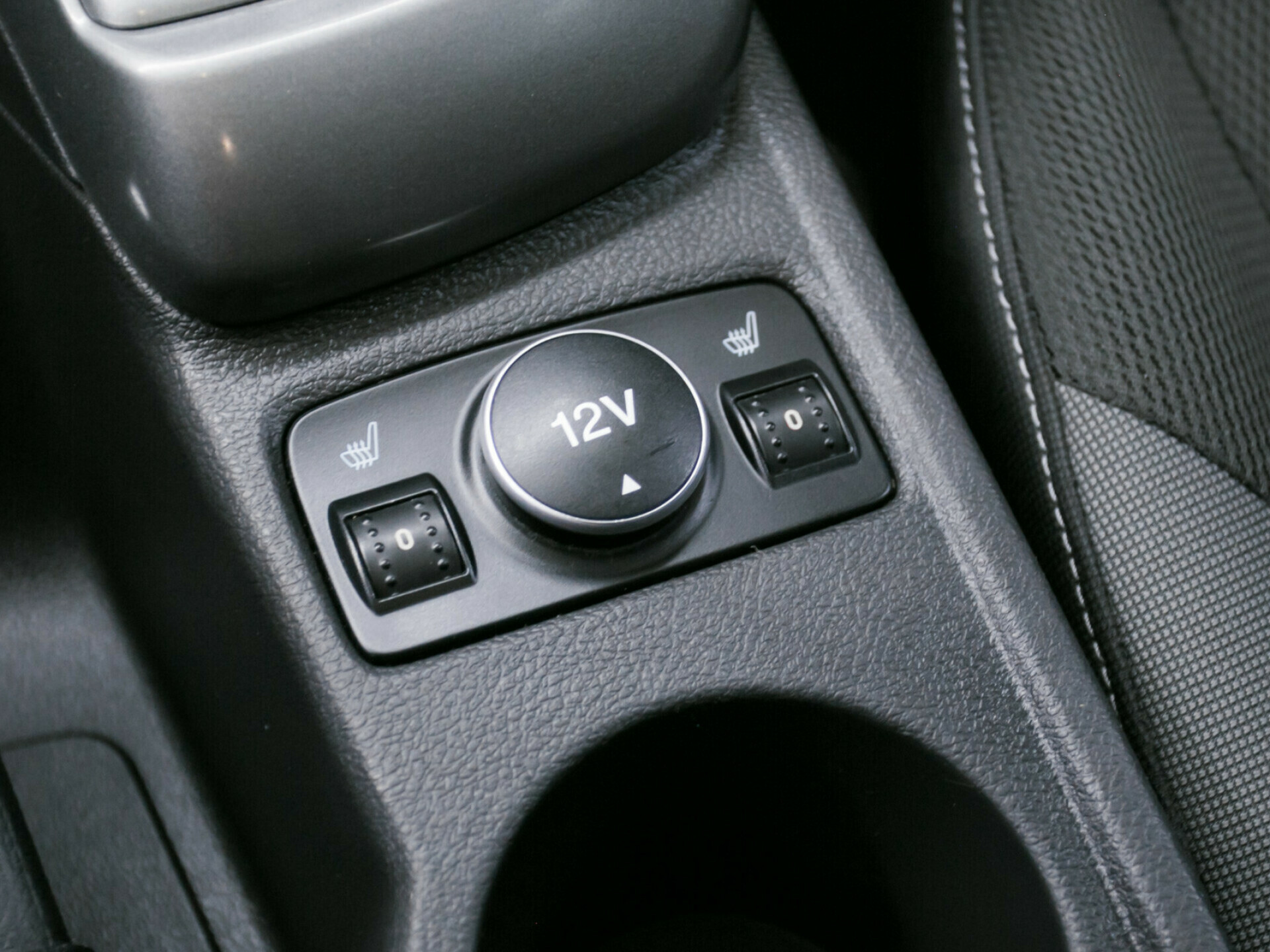 Ford Focus, III 1.6 AMT (125 л.с.)