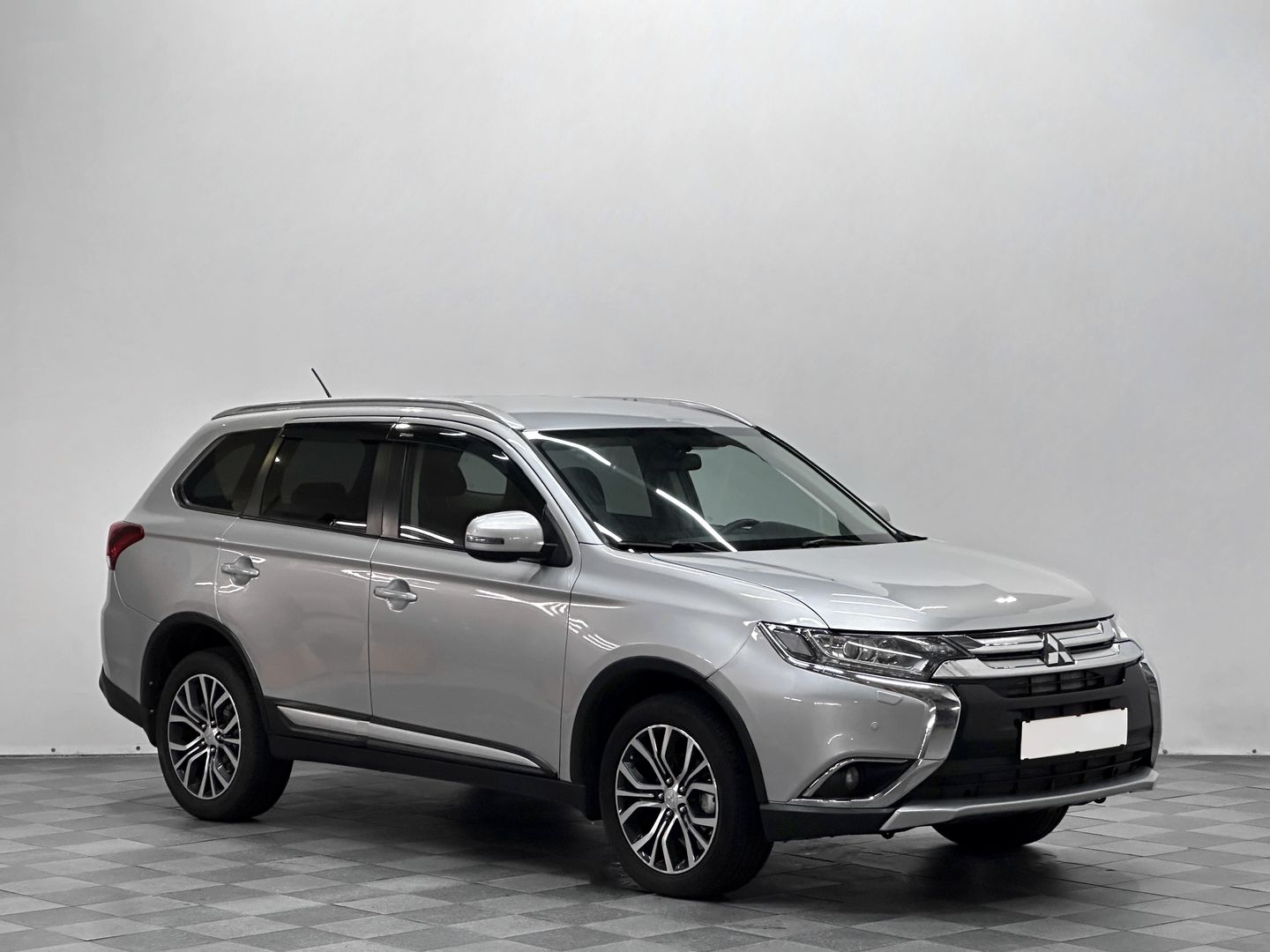 Mitsubishi Outlander, III Рестайлинг 2 2.0 CVT (146 л.с.) 4WD