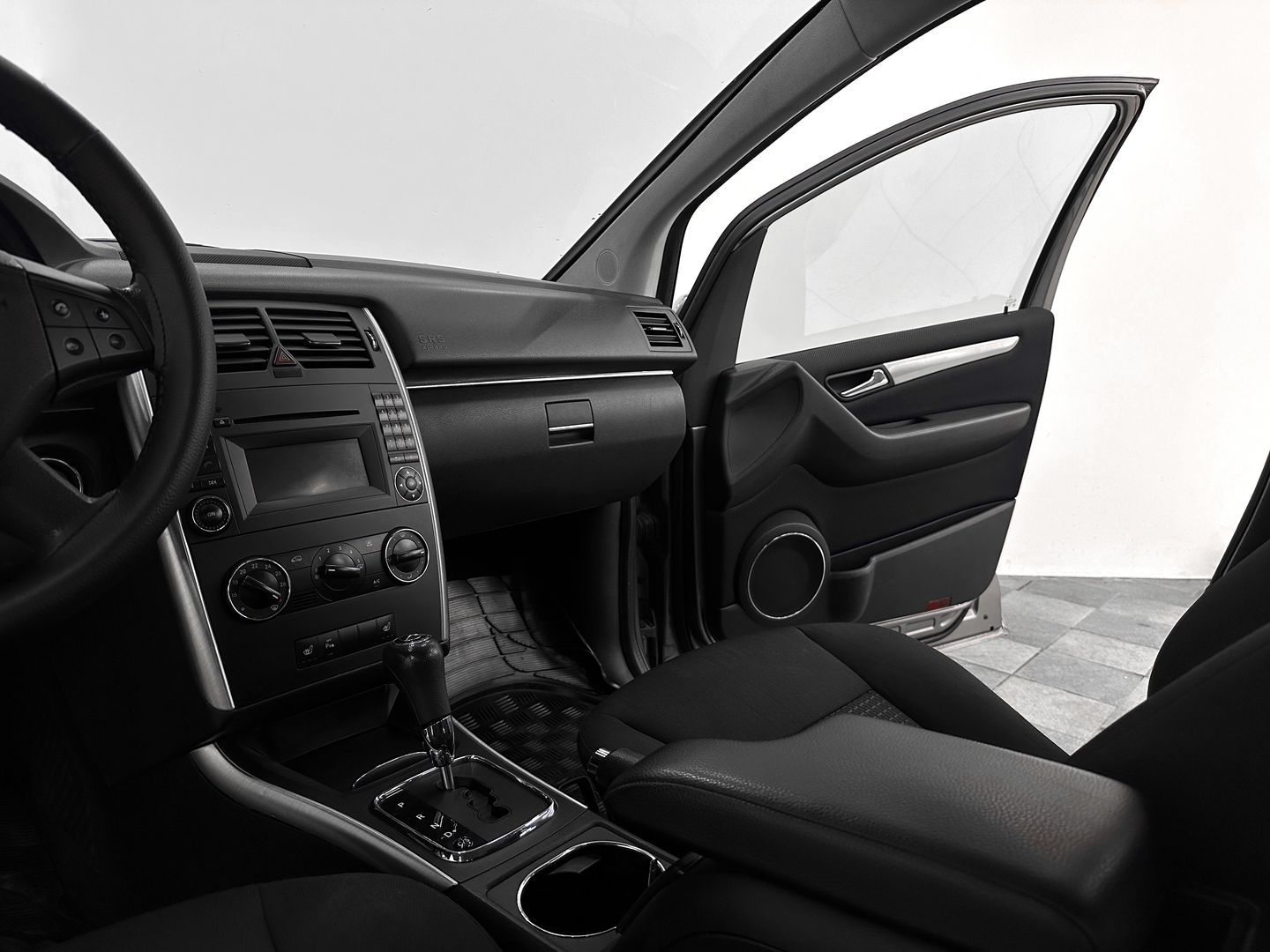 Mercedes-Benz B-Класс, I (W245) Рестайлинг 170 1.7 CVT (116 л.с.)