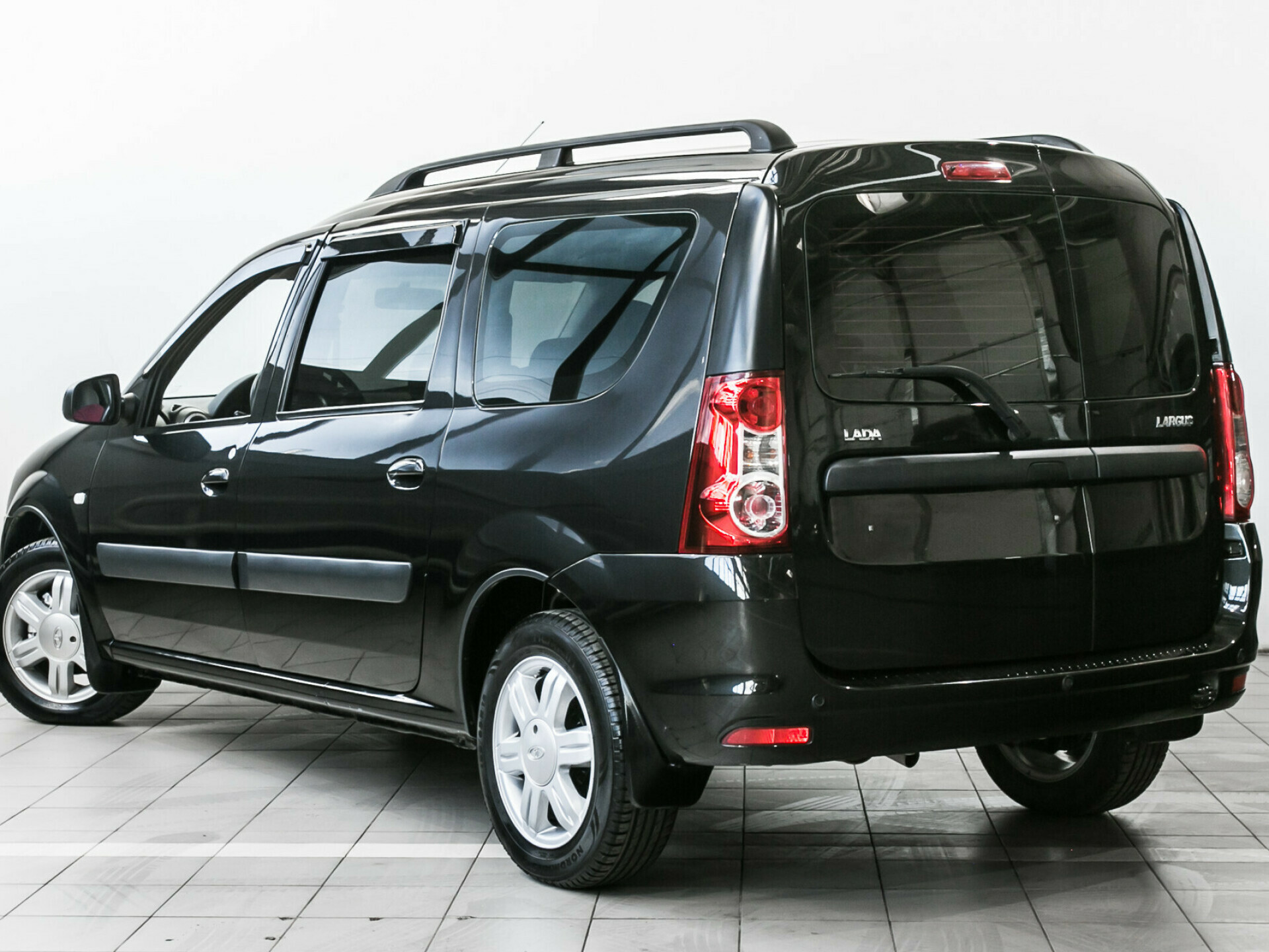 LADA (ВАЗ) Largus, I 1.6 MT (102 л.с.)