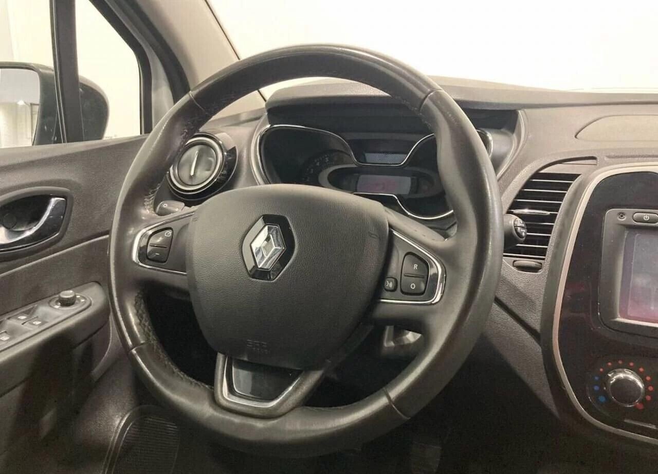 Renault Kaptur, I 1.6 MT (114 л.с.)