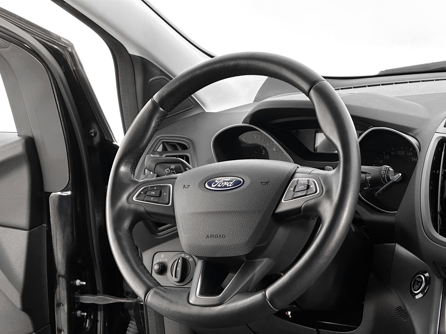 Ford Kuga, II Рестайлинг 2.5 AT (150 л.с.)