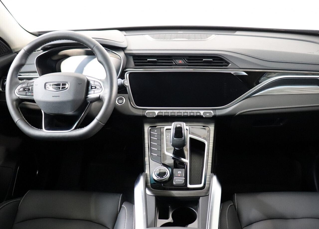Geely Atlas Pro 1.5 AT (177 л.с.)