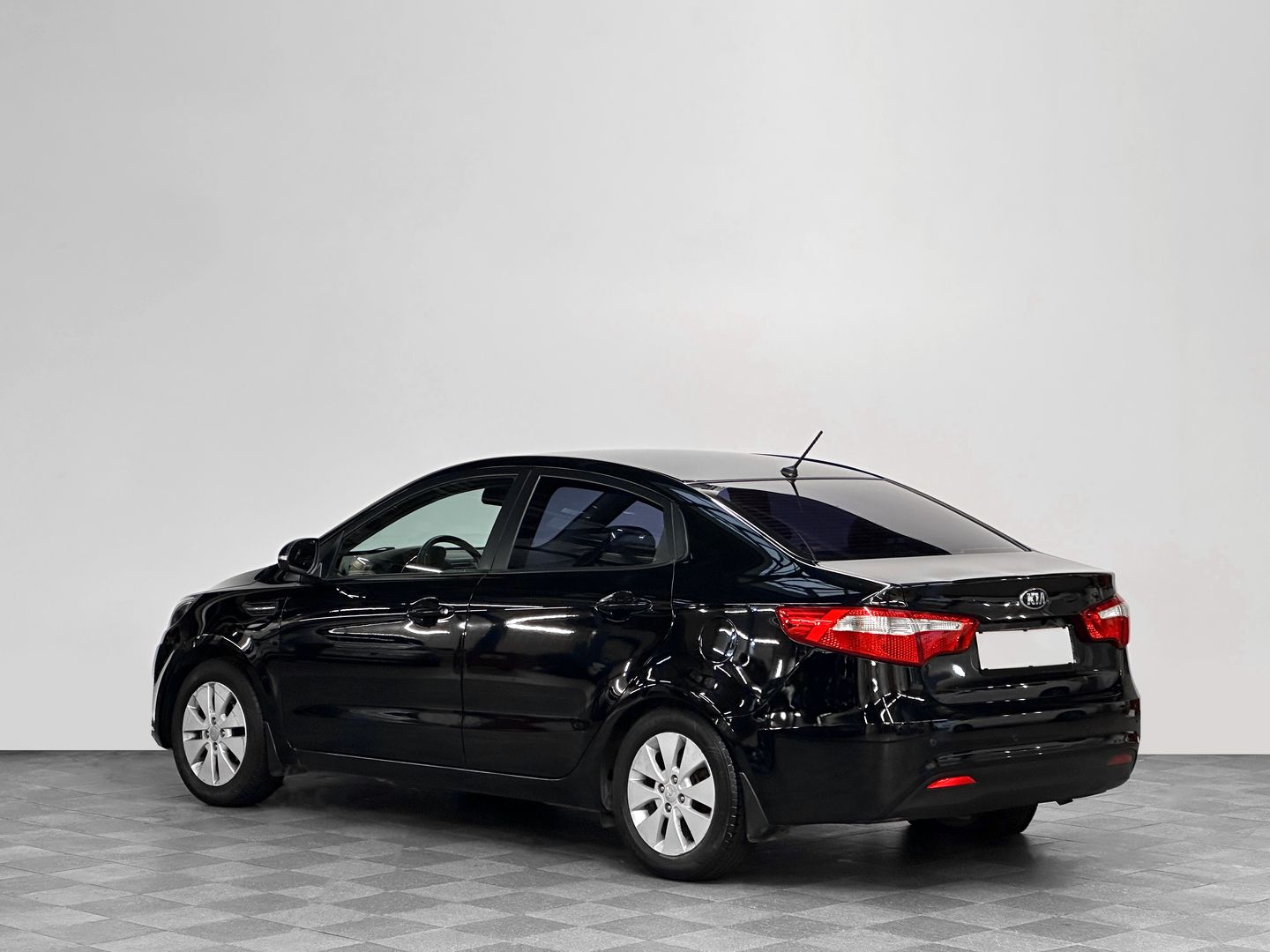 Kia Rio, III 6-speed 1.6 AT (123 л.с.)