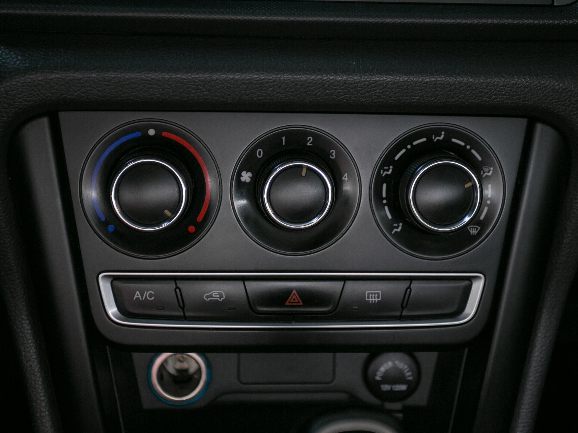 Chery Tiggo 3, I 1.6 MT (126 л.с.)