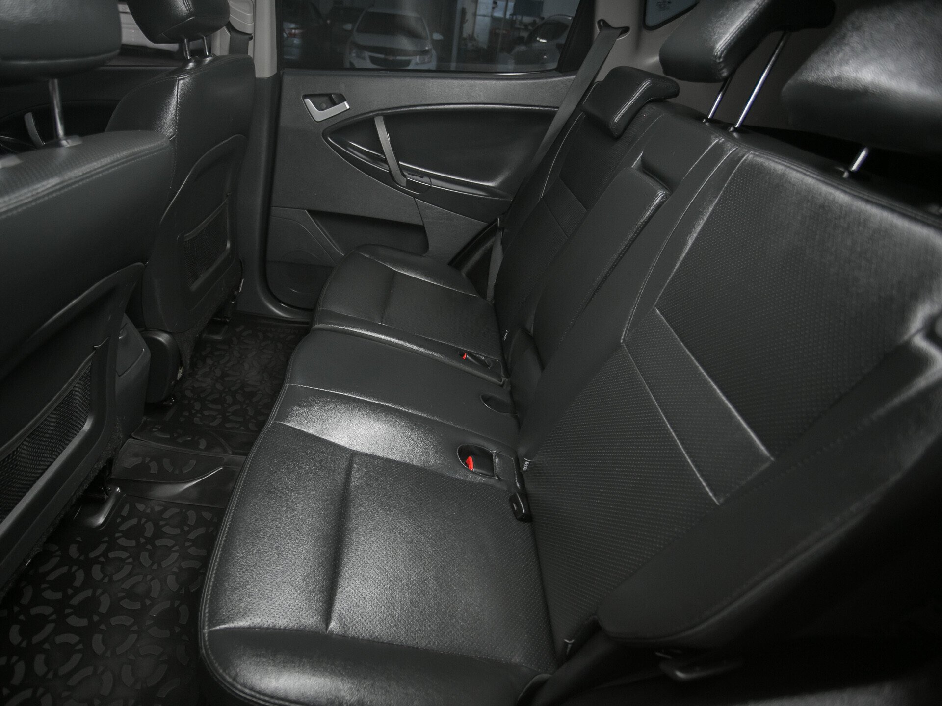 Geely Emgrand X7, I 2.0 MT (139 л.с.)