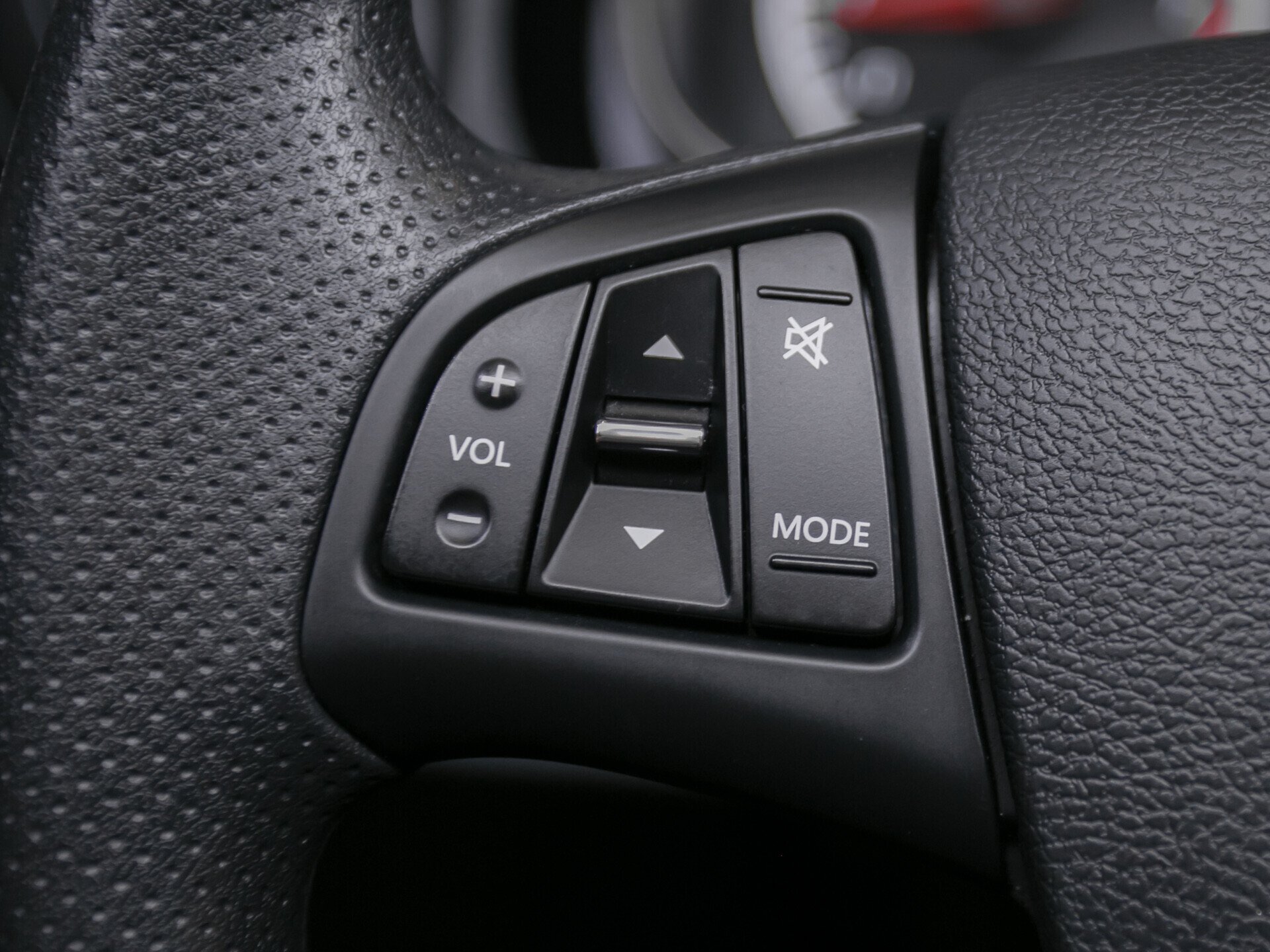 FAW Besturn X40, I 1.6 AT (108 л.с.)