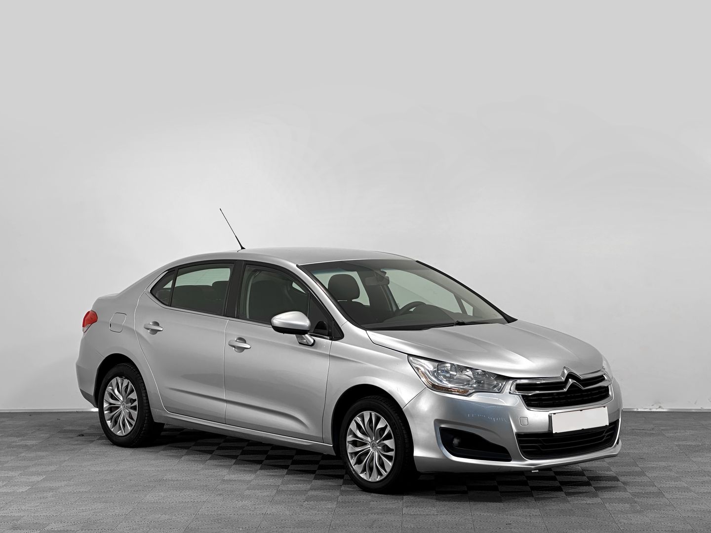 Citroen C4, I Triomphe 1.6 MT (110 л.с.)