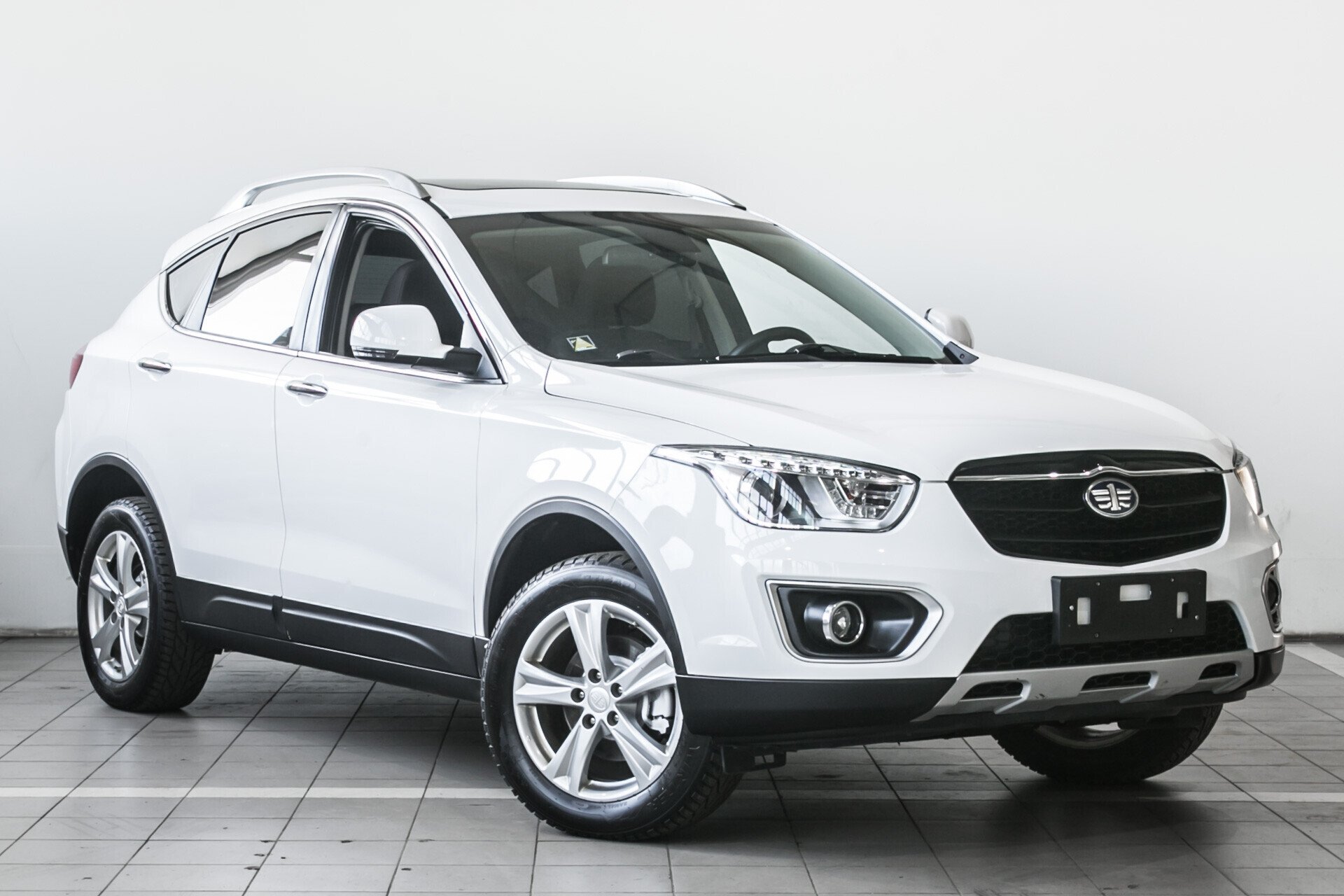 FAW Besturn X80, I 2.0 AT (142 л.с.)