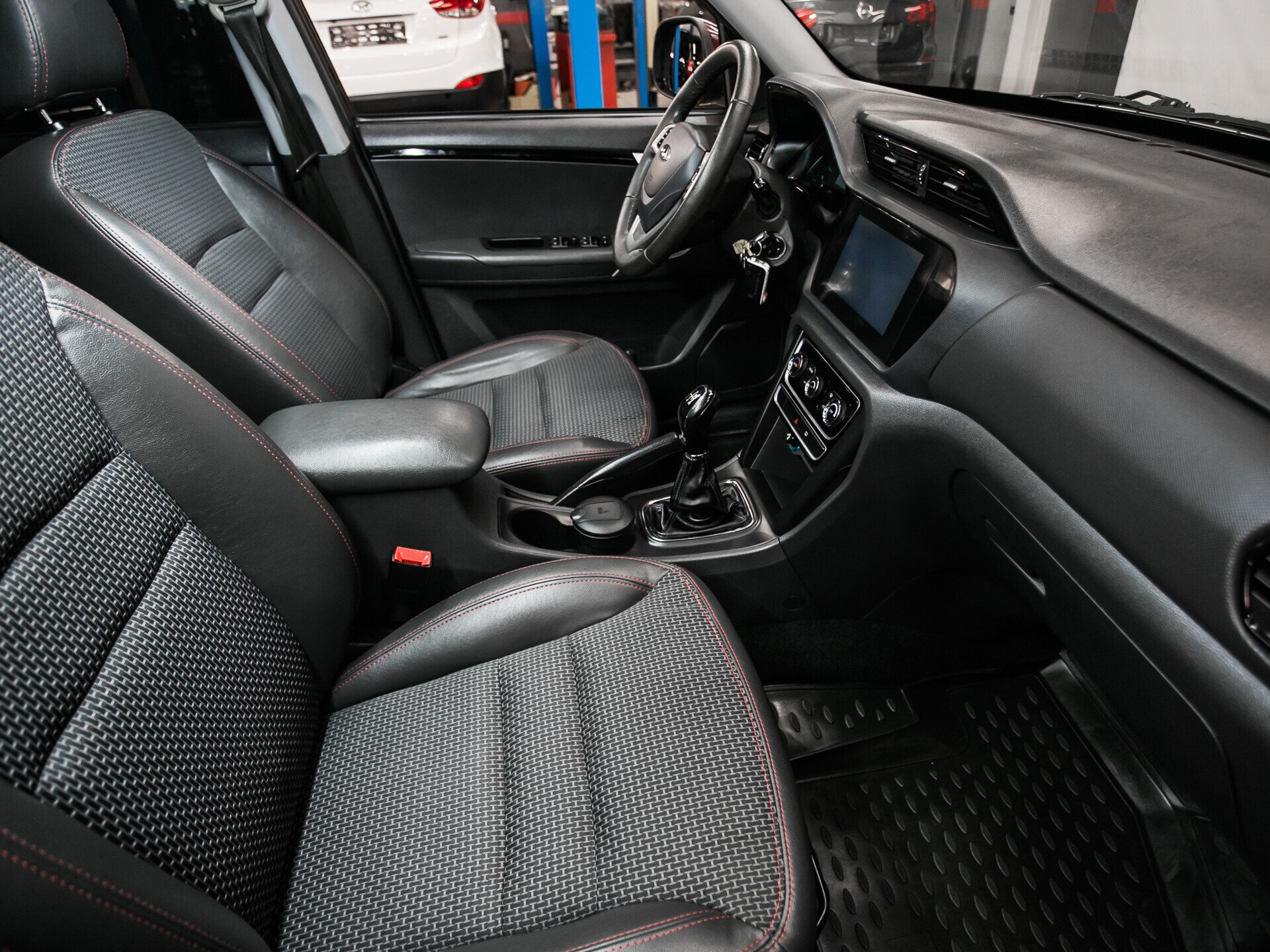 Chery Tiggo 3, I 1.6 MT (126 л.с.)