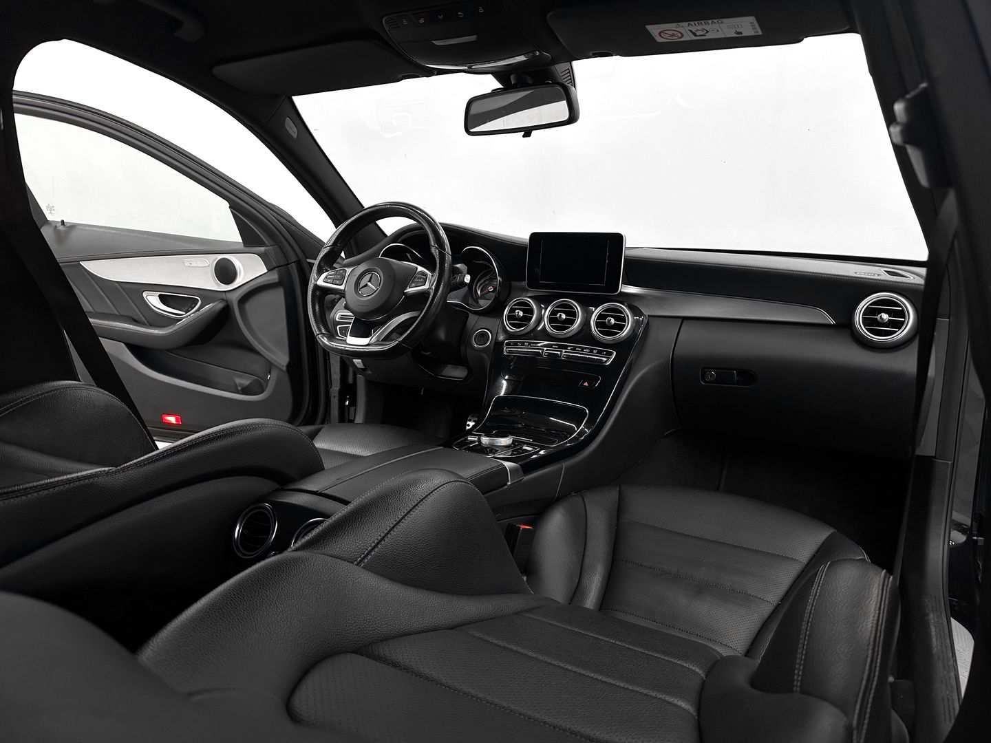 Mercedes-Benz C-Класс, IV (W205) 180 1.6 AT (156 л.с.)