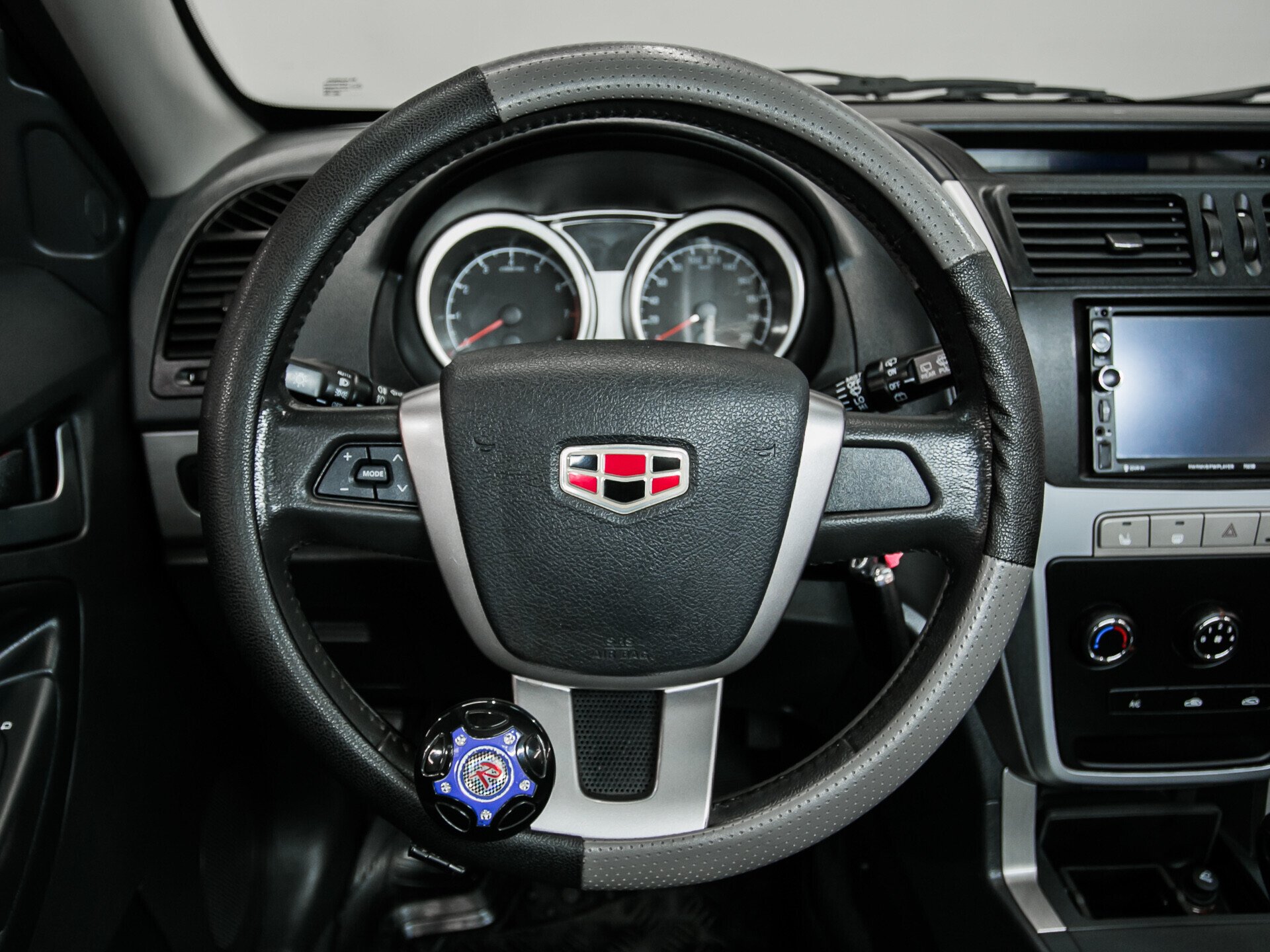 Geely Emgrand X7, I 2.4 AT (148 л.с.)