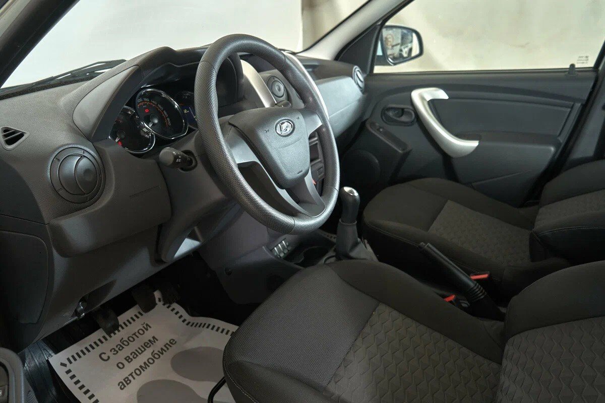 LADA (ВАЗ) Largus, I Рестайлинг 1.6 MT (106 л.с.)