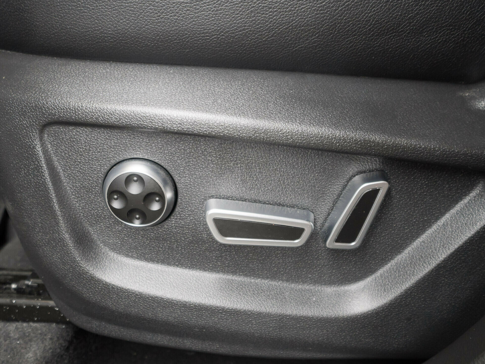 Chery Tiggo 4, I Рестайлинг 2.0 CVT (122 л.с.)