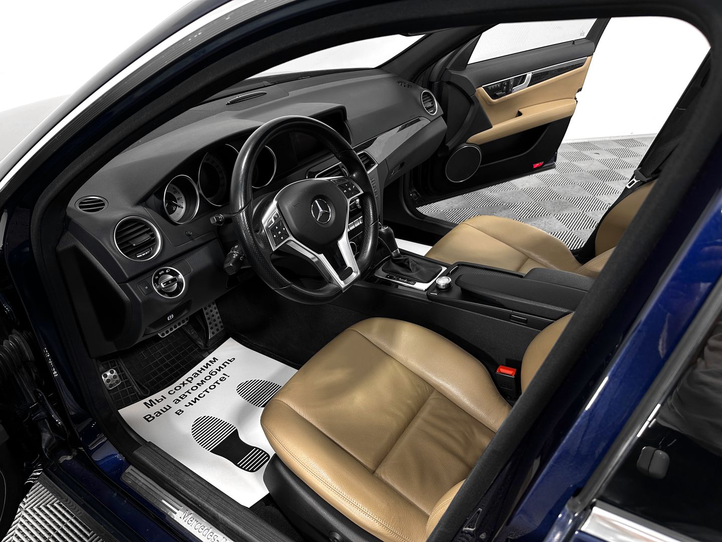 Mercedes-Benz C-Класс, III (W204) Рестайлинг 300 3.5 AT (252 л.с.) 4WD