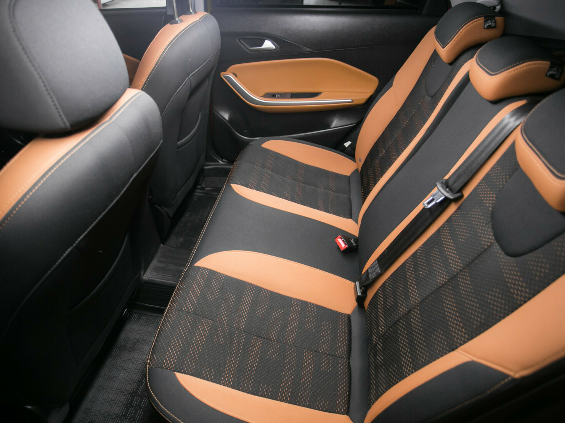 Chery Tiggo 2, I 1.5 AT (106 л.с.)