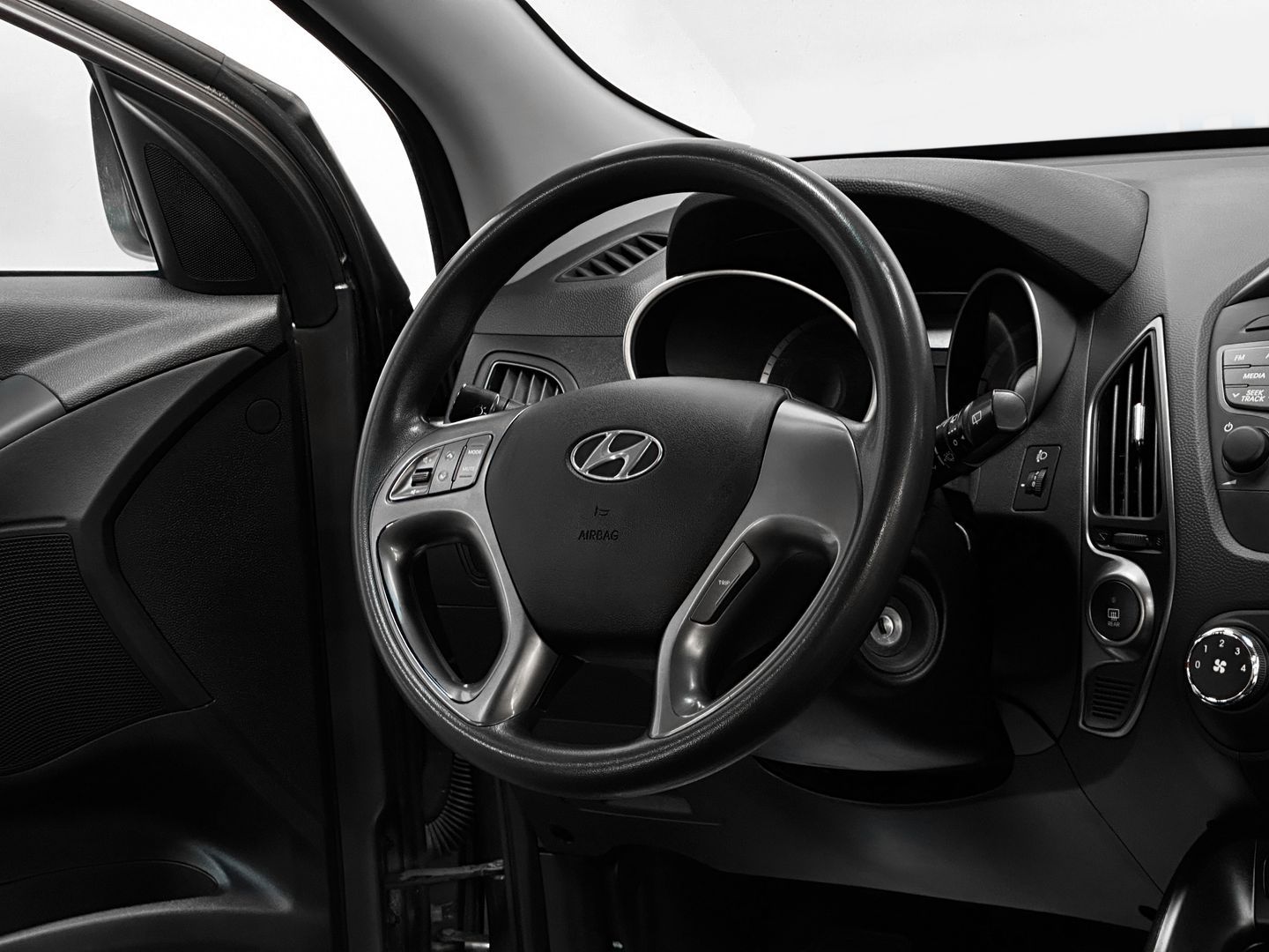 Hyundai ix35, I Рестайлинг 2.0 AT (150 л.с.)