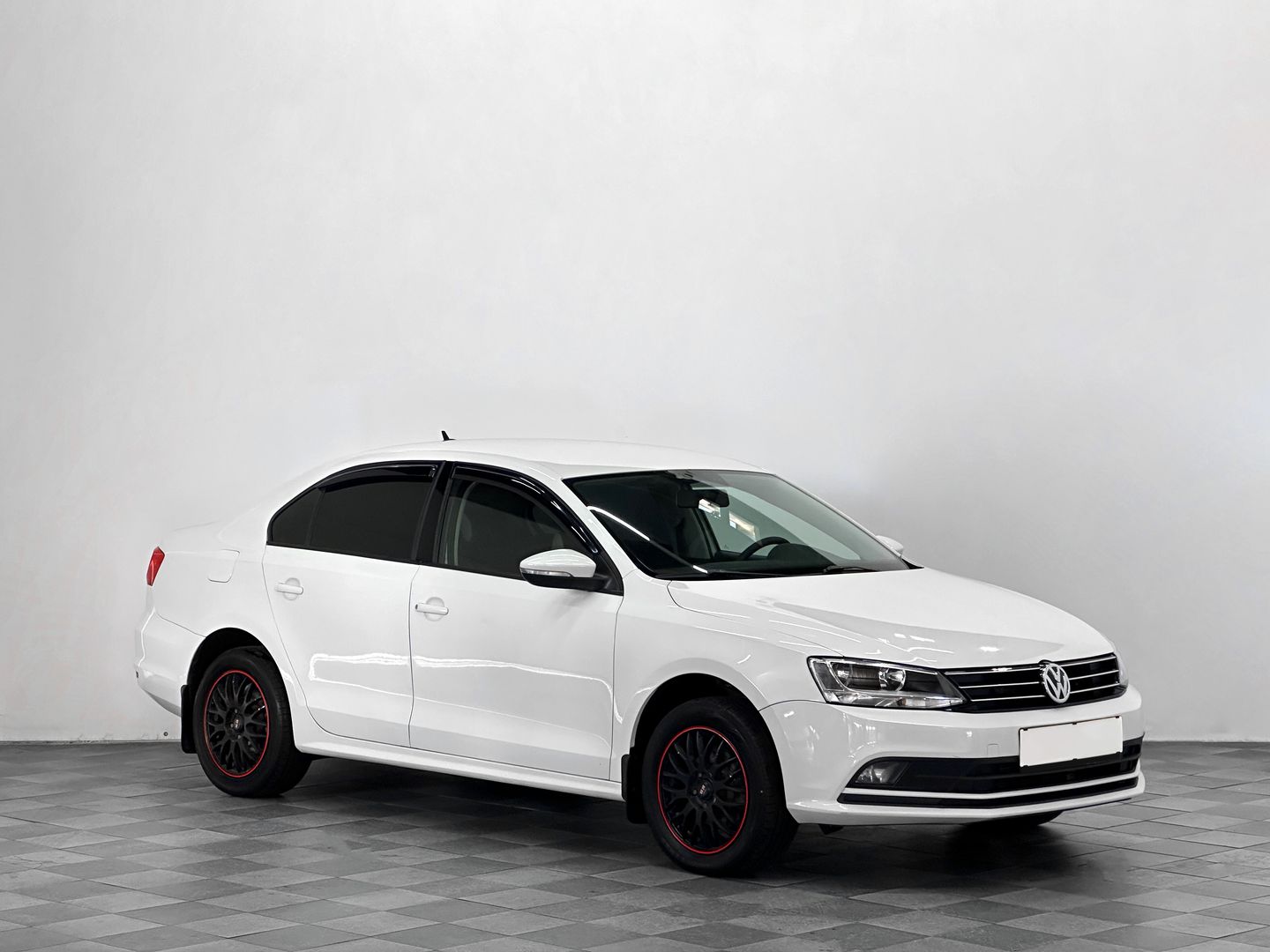 Volkswagen Jetta, VI Рестайлинг 1.6 MT (85 л.с.)