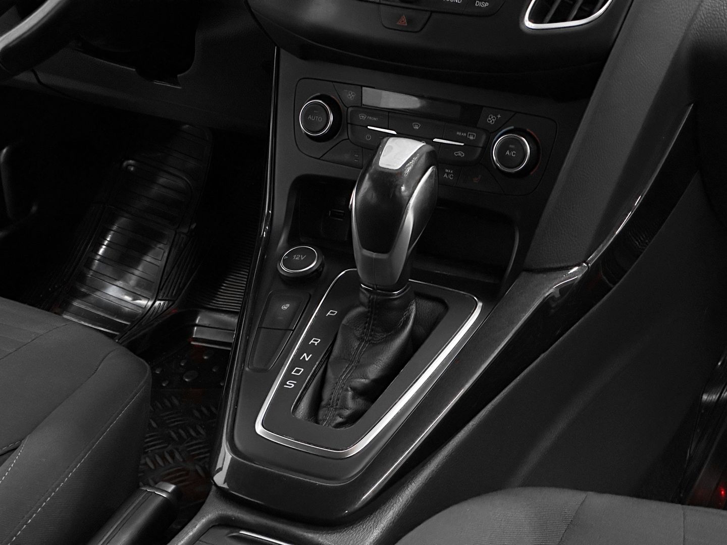 Ford Focus, III Рестайлинг 1.5 AT (150 л.с.)