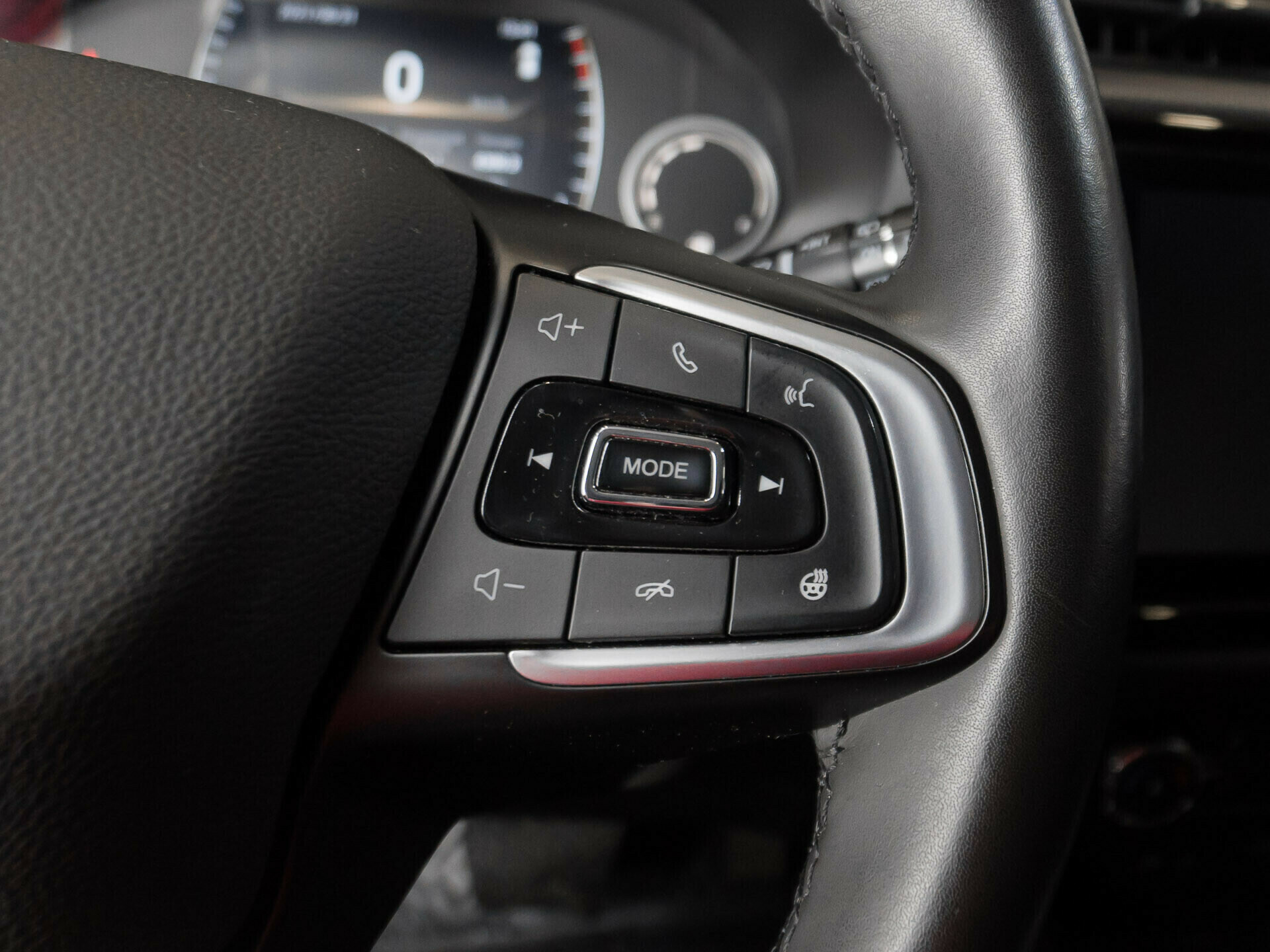 Chery Tiggo 4, I Рестайлинг 2.0 CVT (122 л.с.)