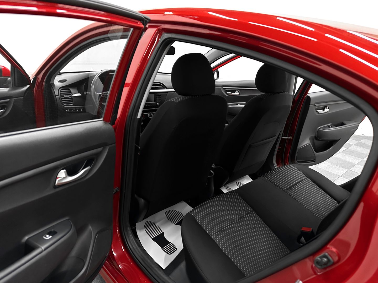 Kia Rio, IV 1.6 AT (123 л.с.)