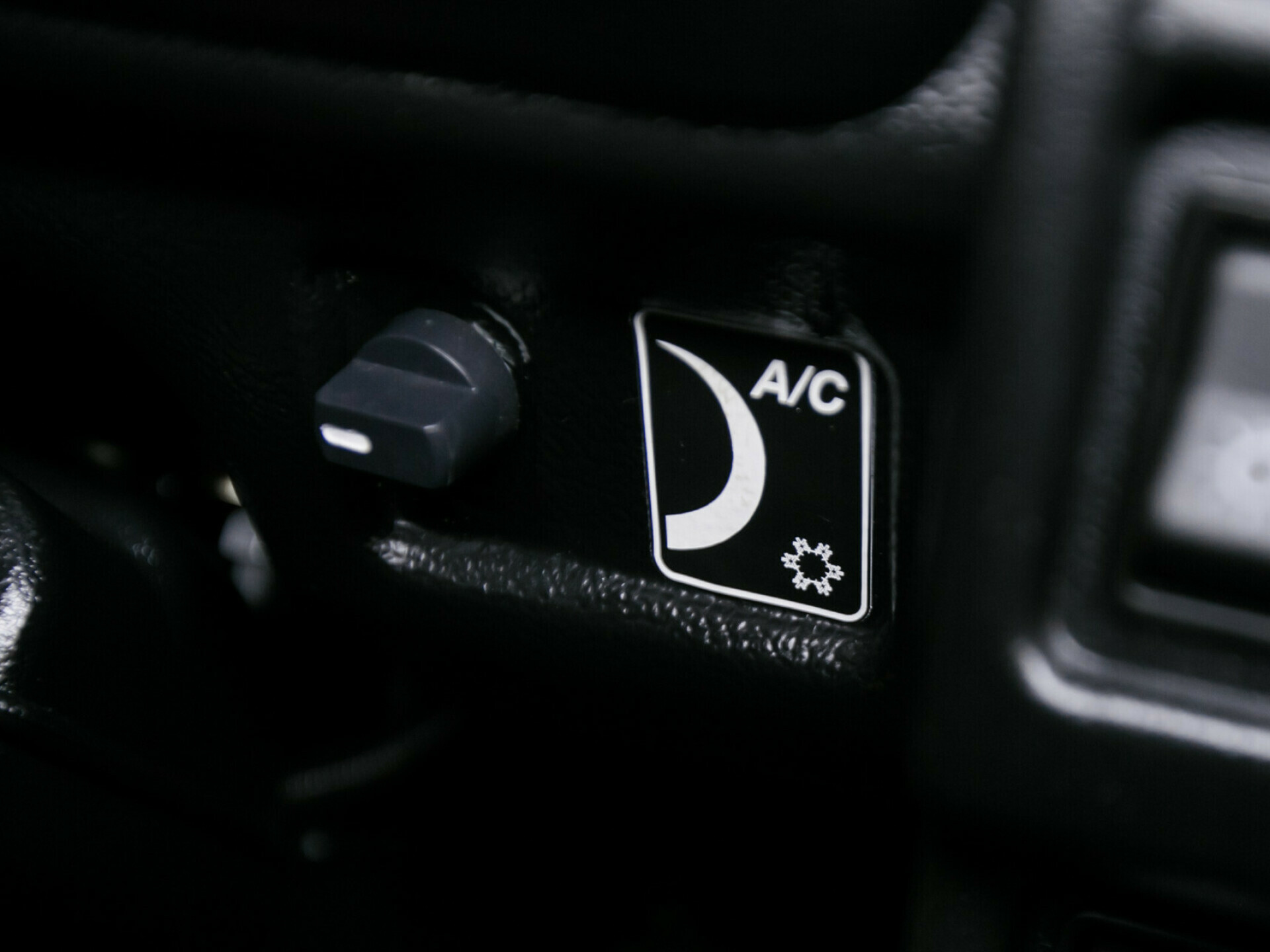 LADA (ВАЗ) 2121 (4x4), I Рестайлинг (2020) 1.7 MT (83 л.с.) 4WD