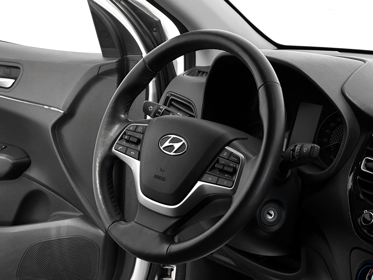 Hyundai Solaris, II Рестайлинг 1.6 AT (123 л.с.)