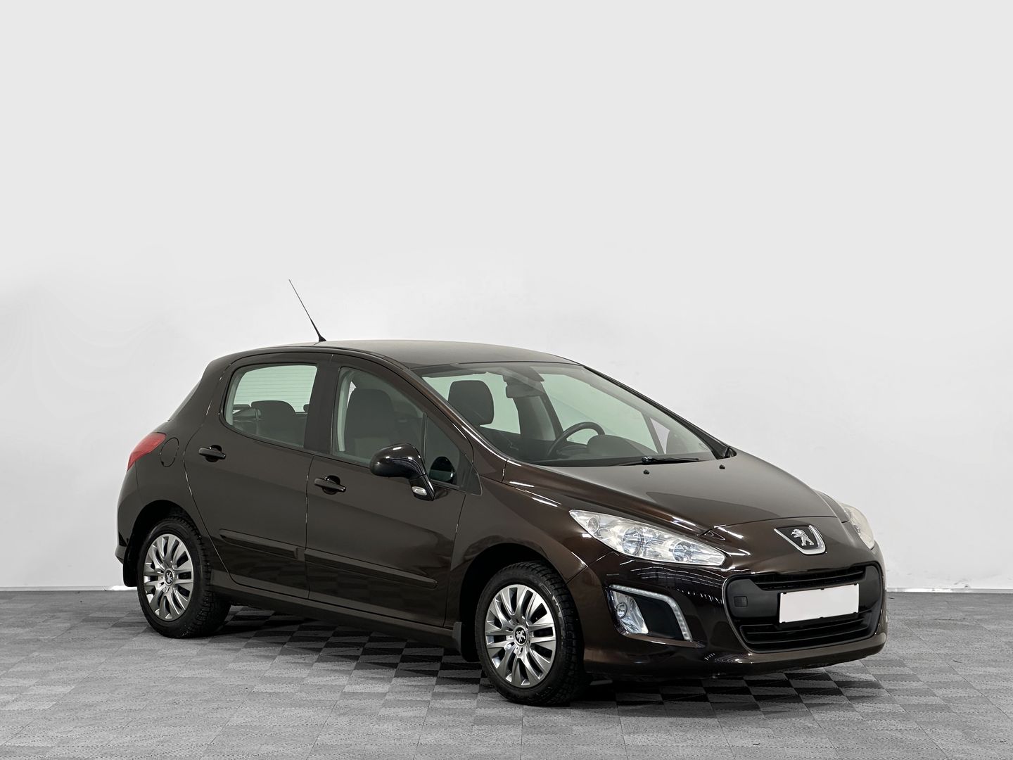 Peugeot 308, I Рестайлинг 1.6 AT (120 л.с.)